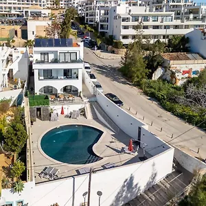 Malpique Heated Pool & Jacuzzi Homestay
